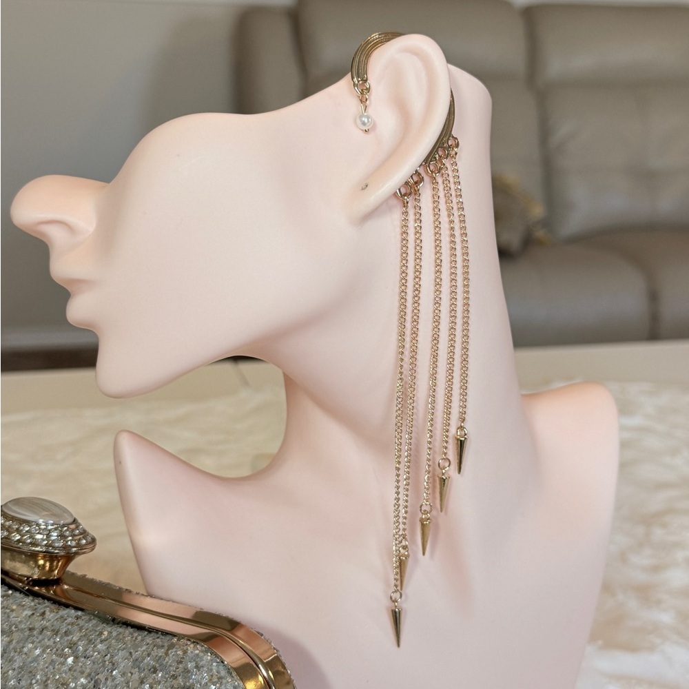 Elegant Gold Tassel Earrings - Picture 6 of 11